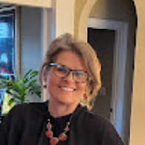 Meet your Posher, Tina